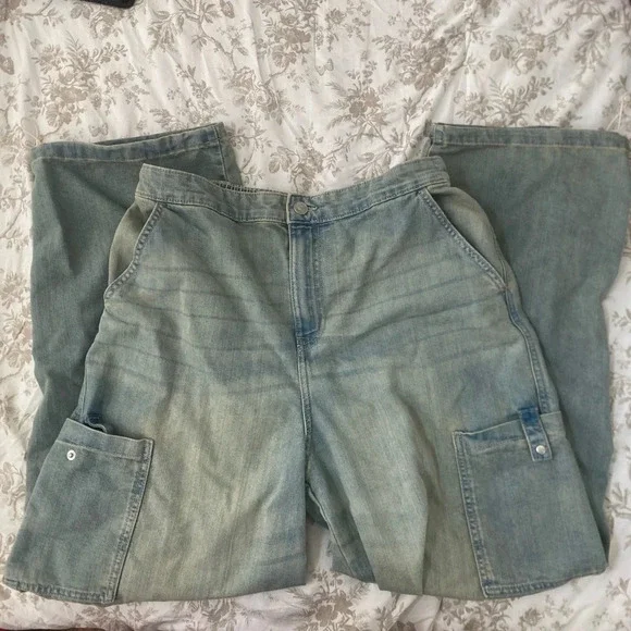 H&M Cargo Pants - Picture 1 of 4